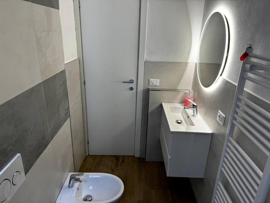 Comfortable -renovated City Flat Apartamento Módena